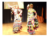 Dimostrazione danza indiana Kalbelia con Rakhi e Sunita Sapera